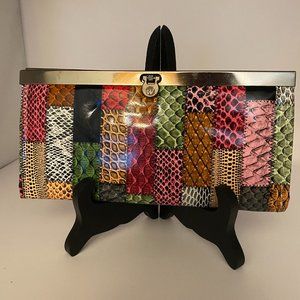 Patchwork frame style wallet with clip closure
